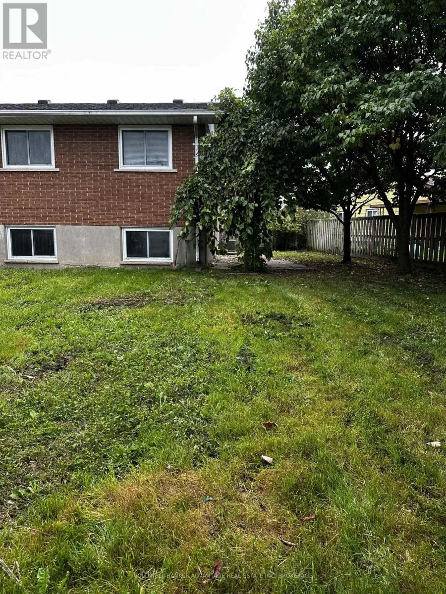 23 FAIRLAWN CRESCENT