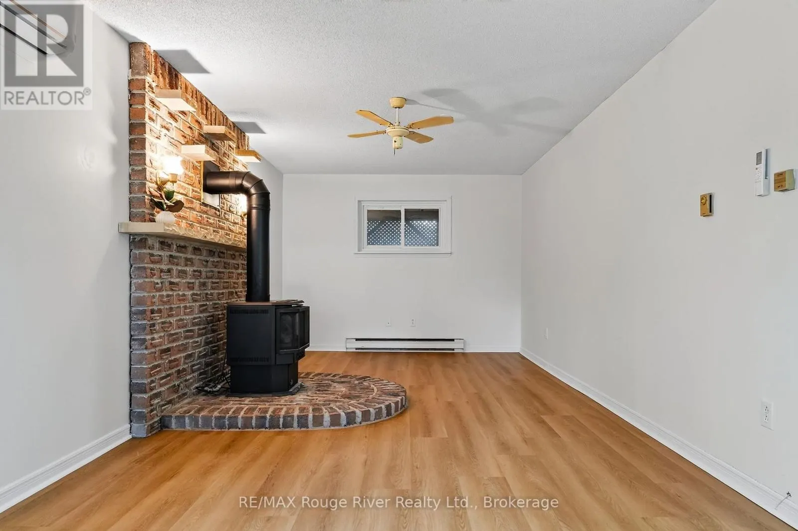 830 EWING COURT