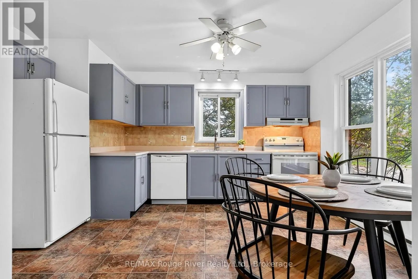 830 EWING COURT