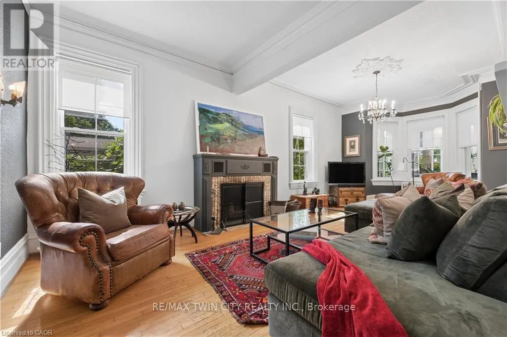 66 PARK HILL ROAD E