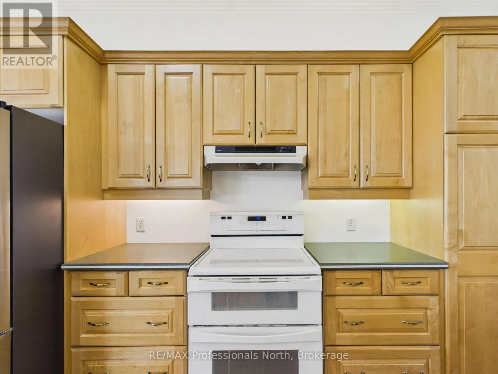 501 - 24 ONTARIO STREET #501