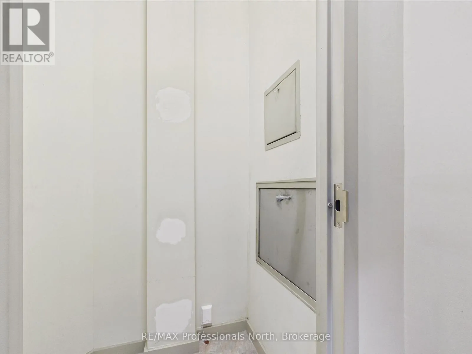 501 - 24 ONTARIO STREET #501