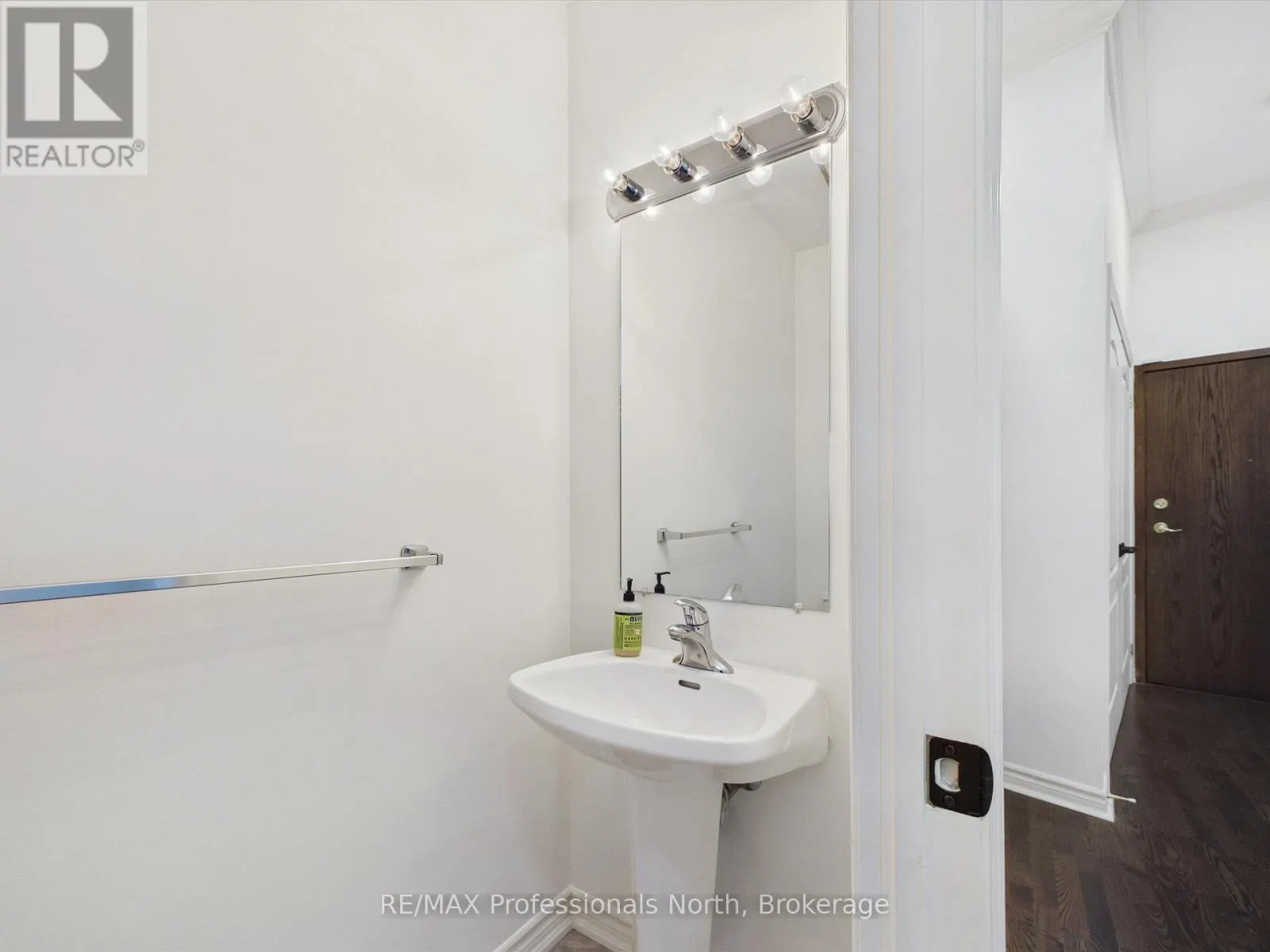 501 - 24 ONTARIO STREET #501