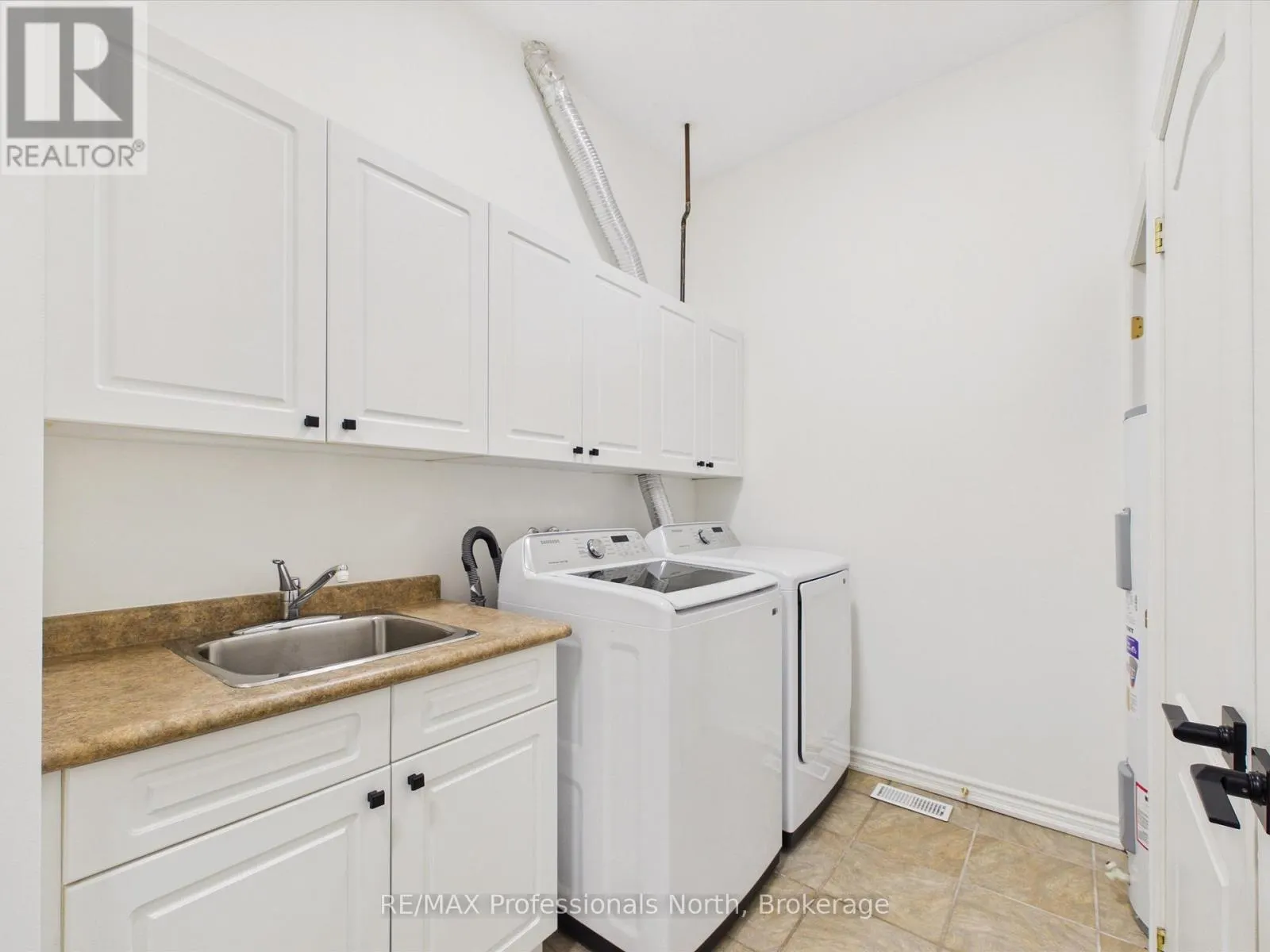 501 - 24 ONTARIO STREET #501