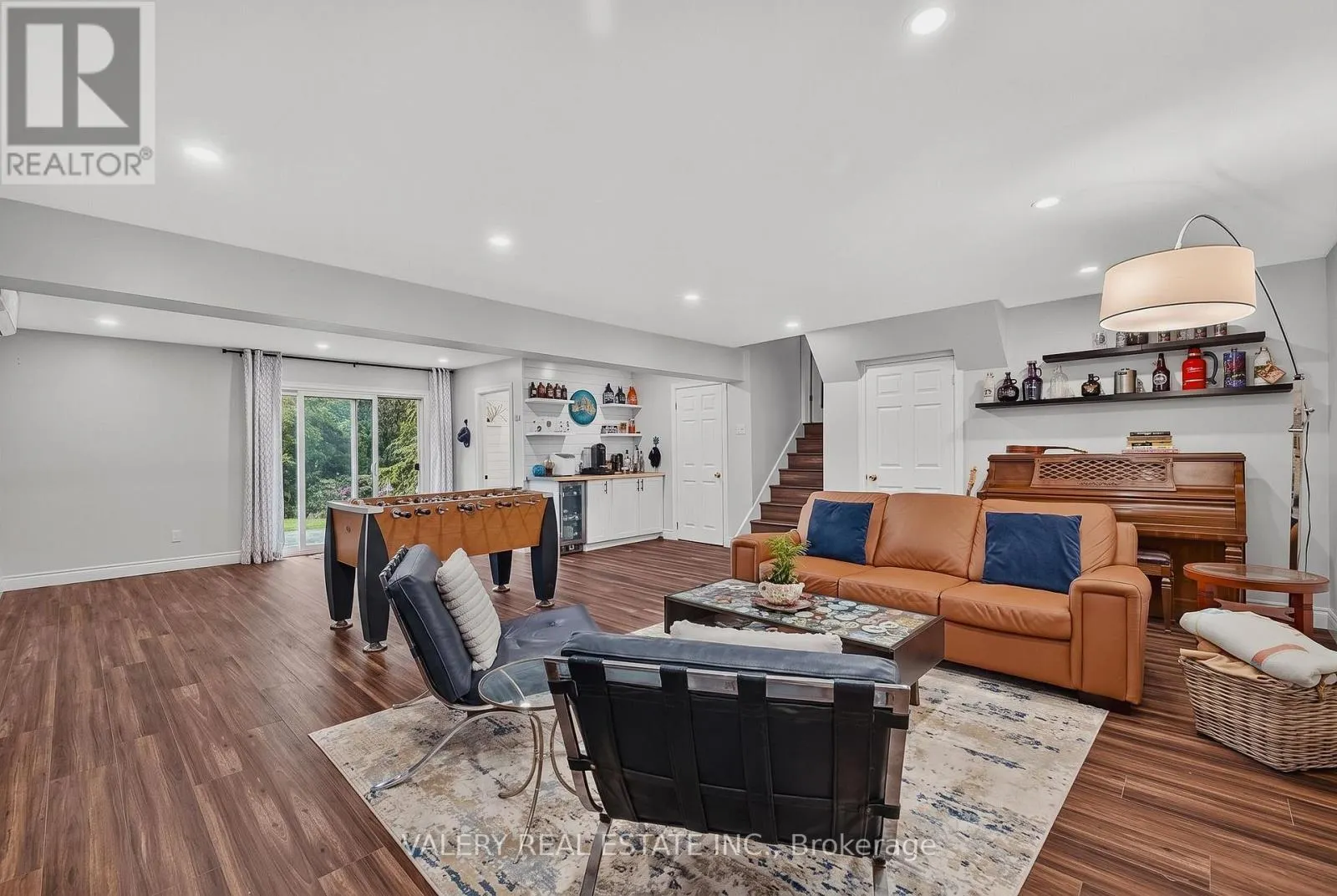 325 COLERIDGE DRIVE