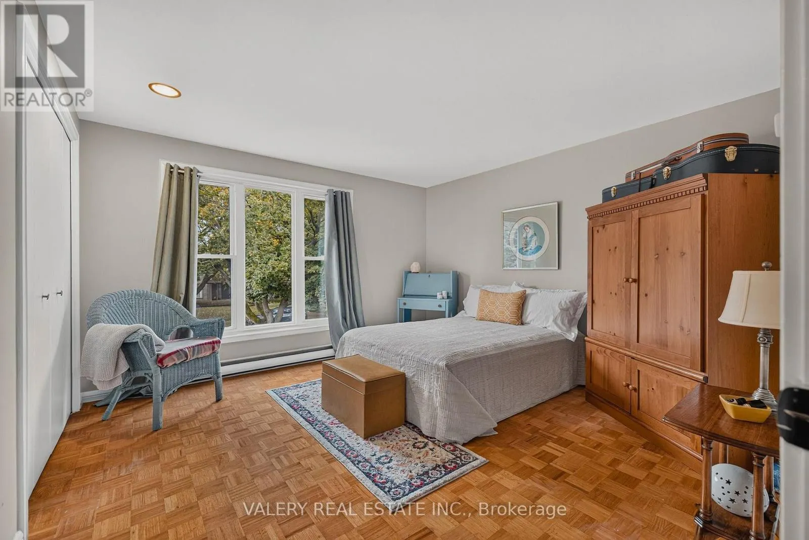 325 COLERIDGE DRIVE