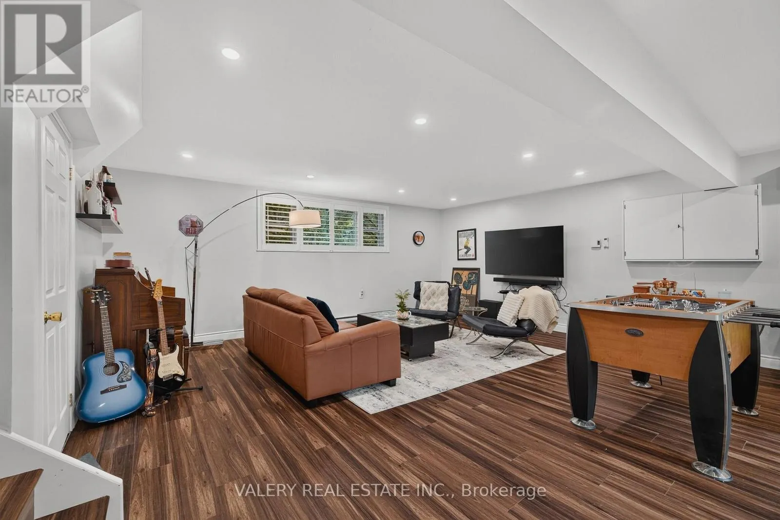 325 COLERIDGE DRIVE