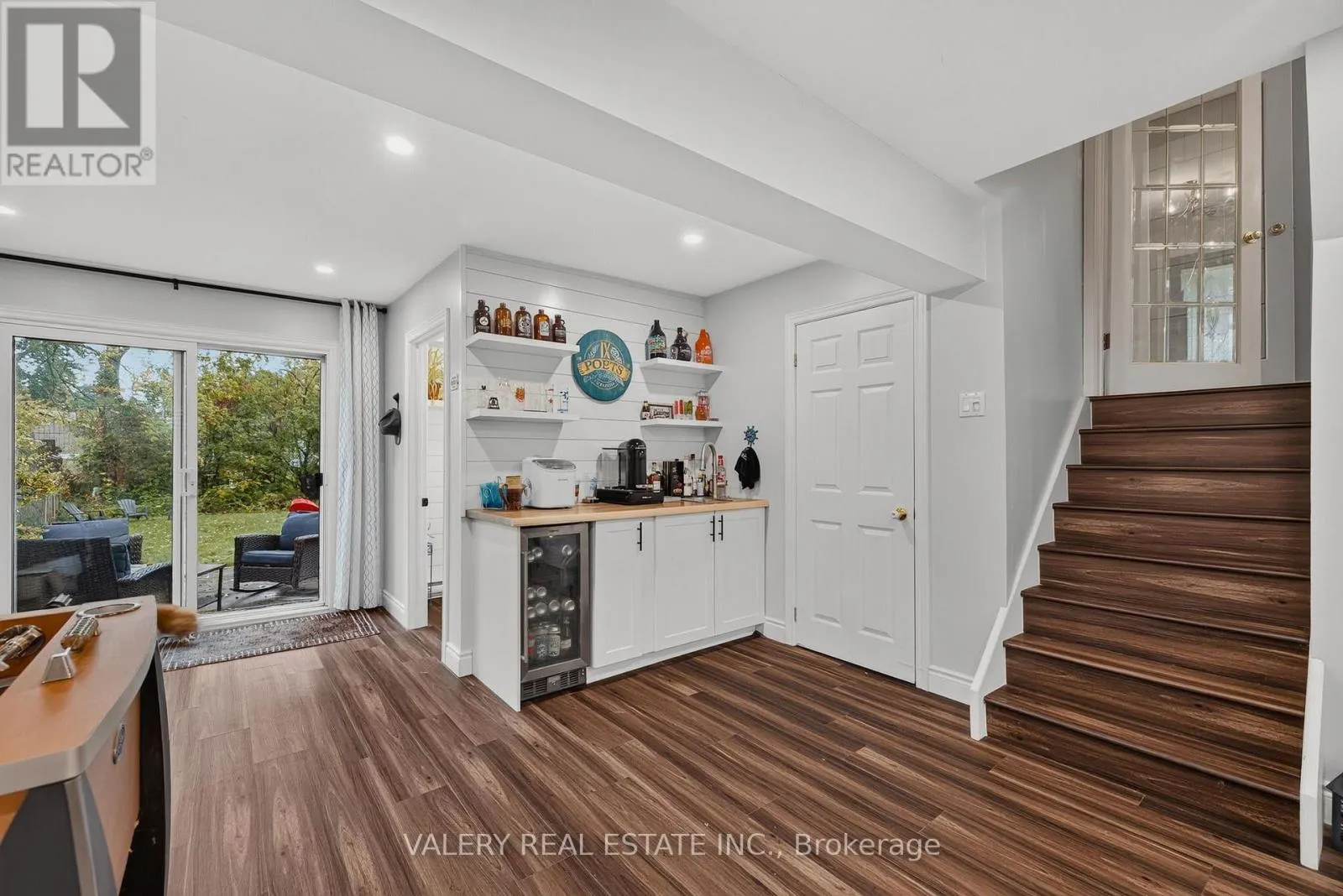 325 COLERIDGE DRIVE