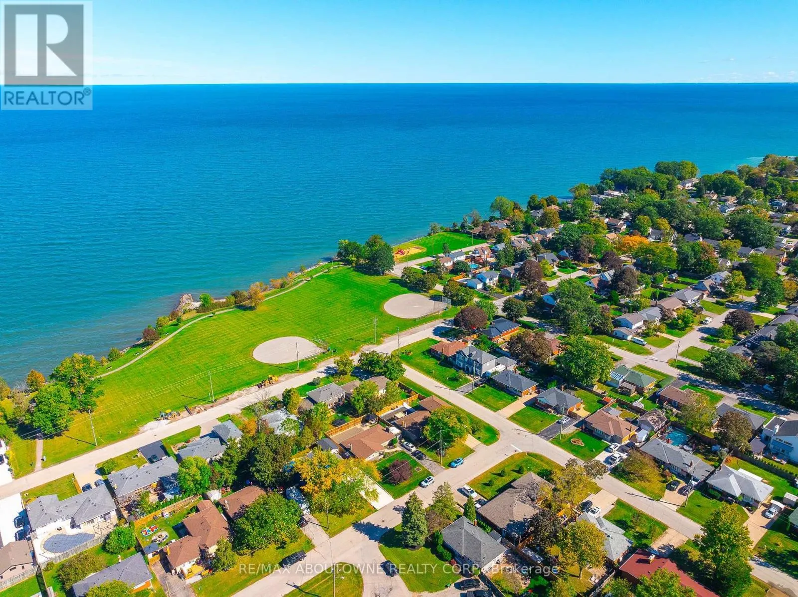 LOWER - 71 LAKESIDE DRIVE