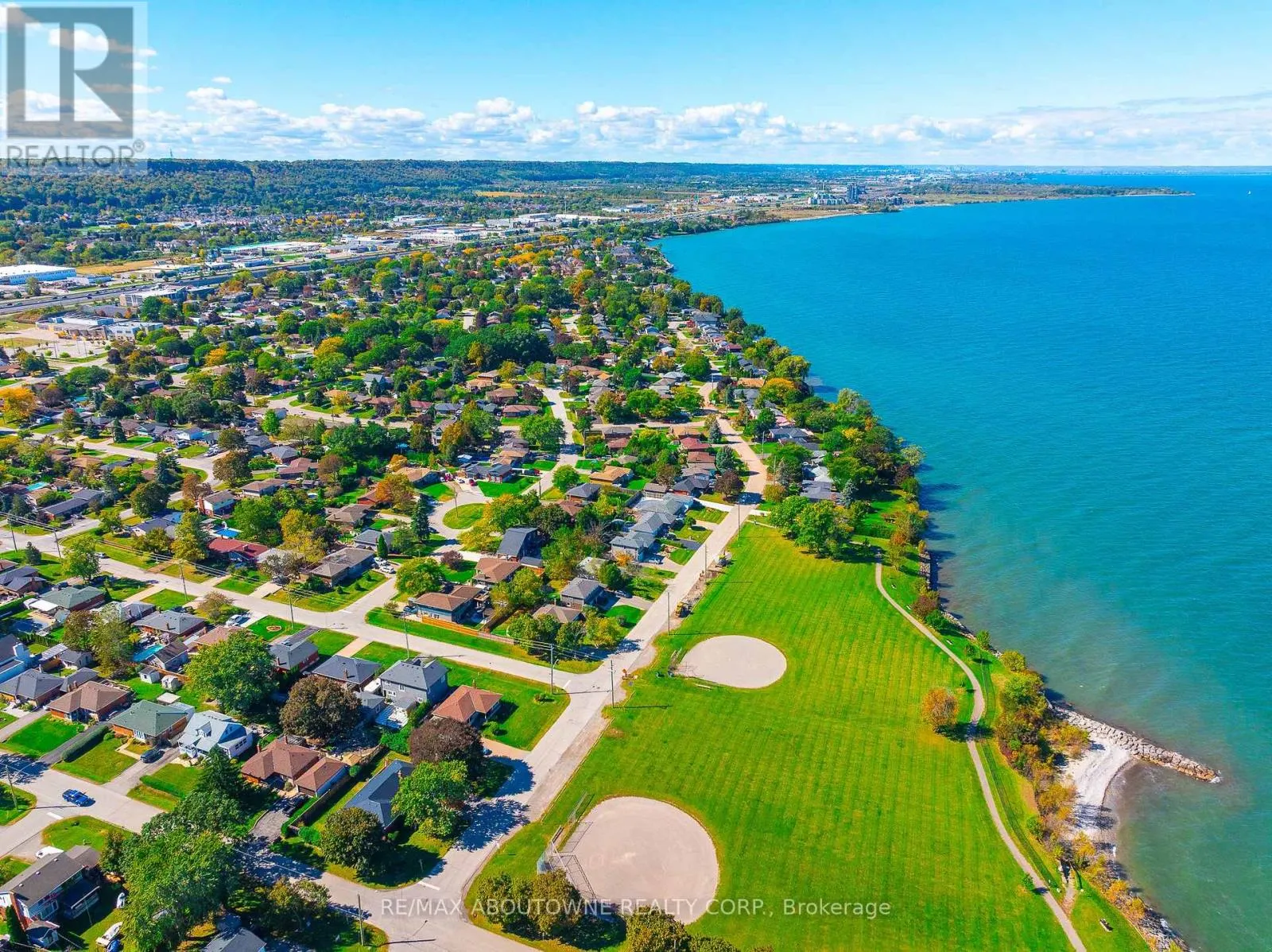 LOWER - 71 LAKESIDE DRIVE