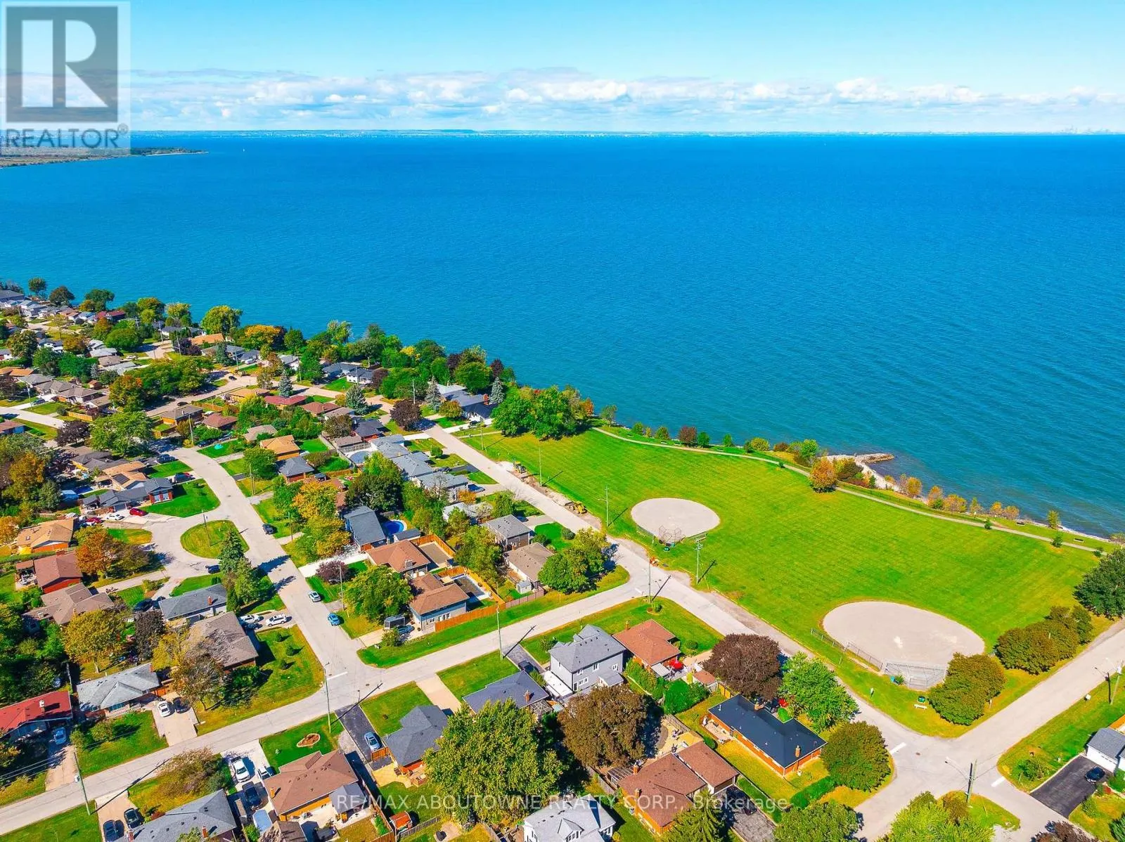 LOWER - 71 LAKESIDE DRIVE