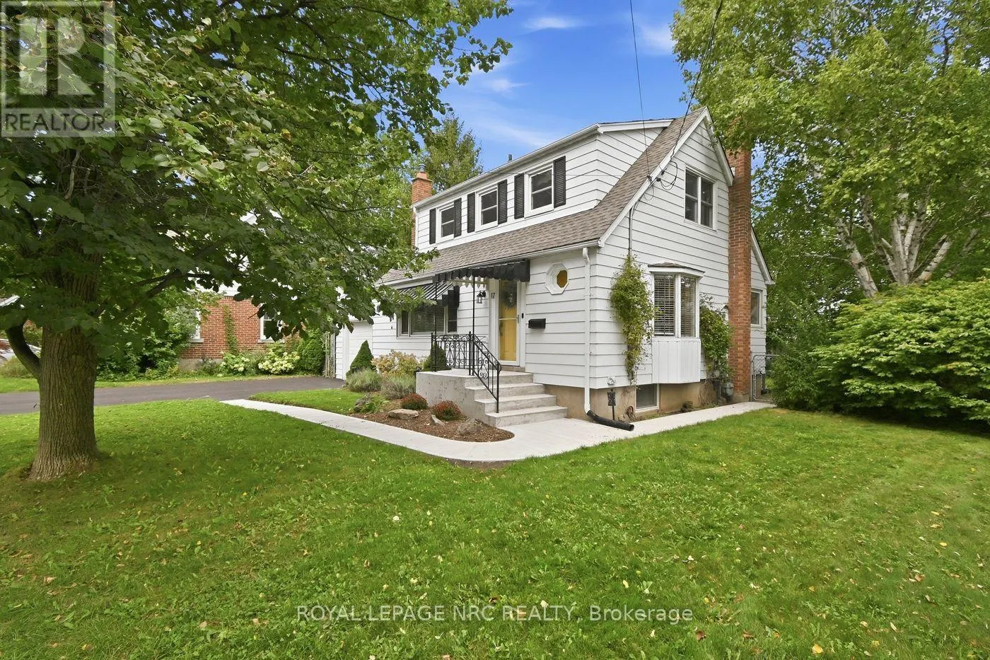 17 WINSTON ROAD