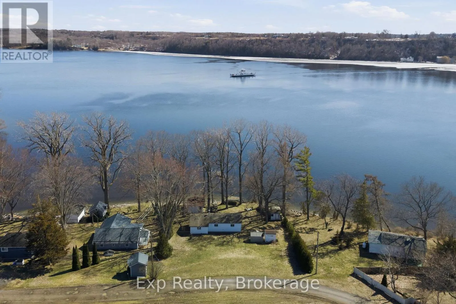 32 QUINTE VIEW ROAD