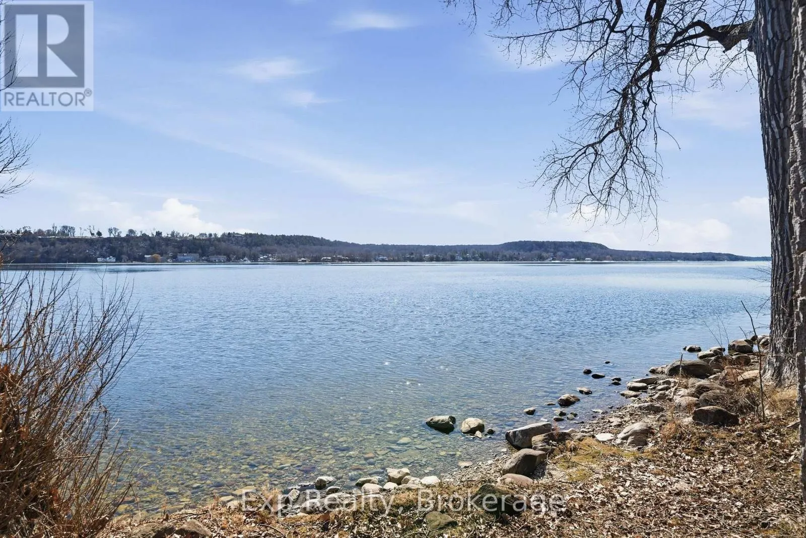 32 QUINTE VIEW ROAD