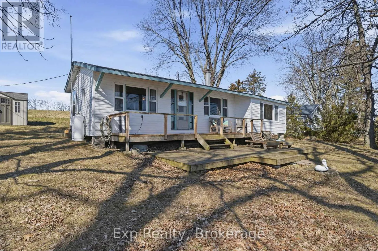 32 QUINTE VIEW ROAD