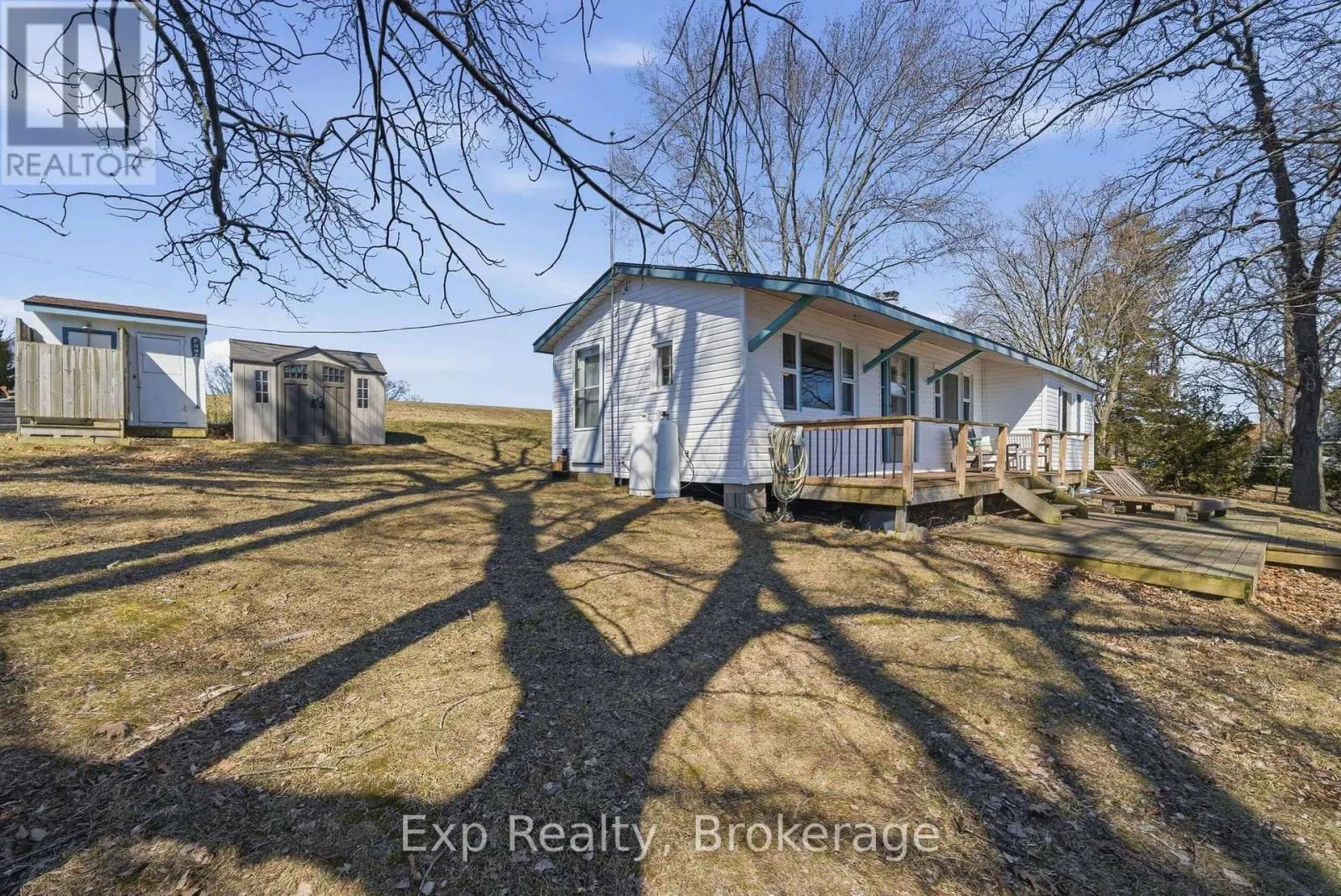 32 QUINTE VIEW ROAD
