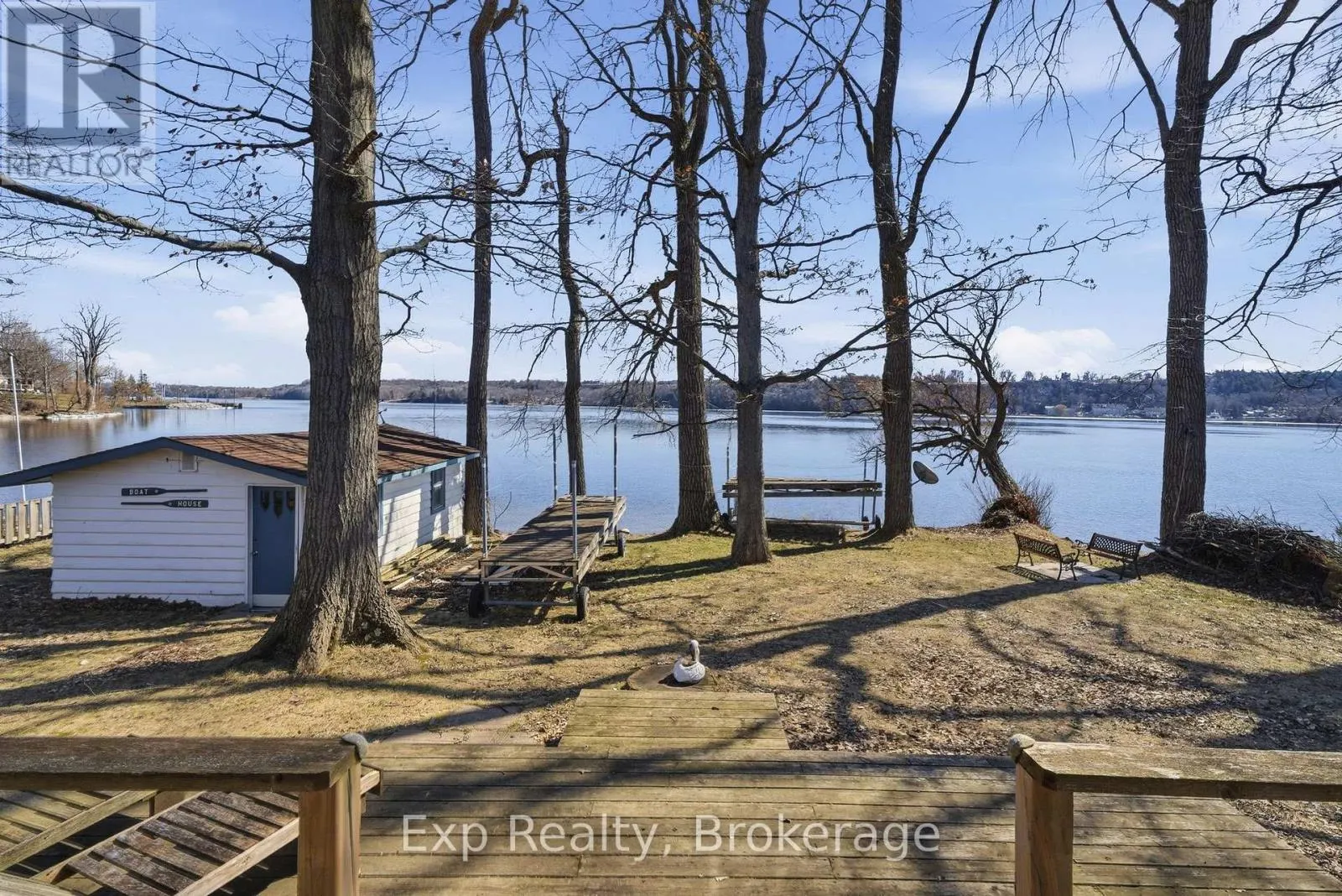 32 QUINTE VIEW ROAD