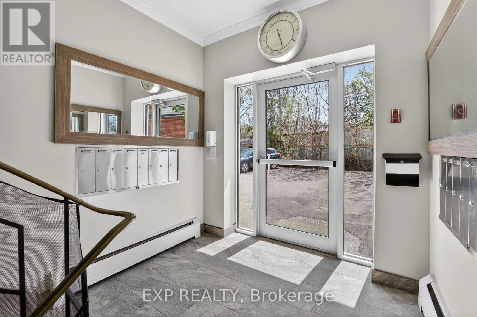 81 KENWOOD DRIVE