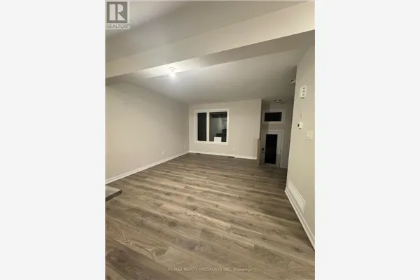 228 SPECKLED ALDER ROW