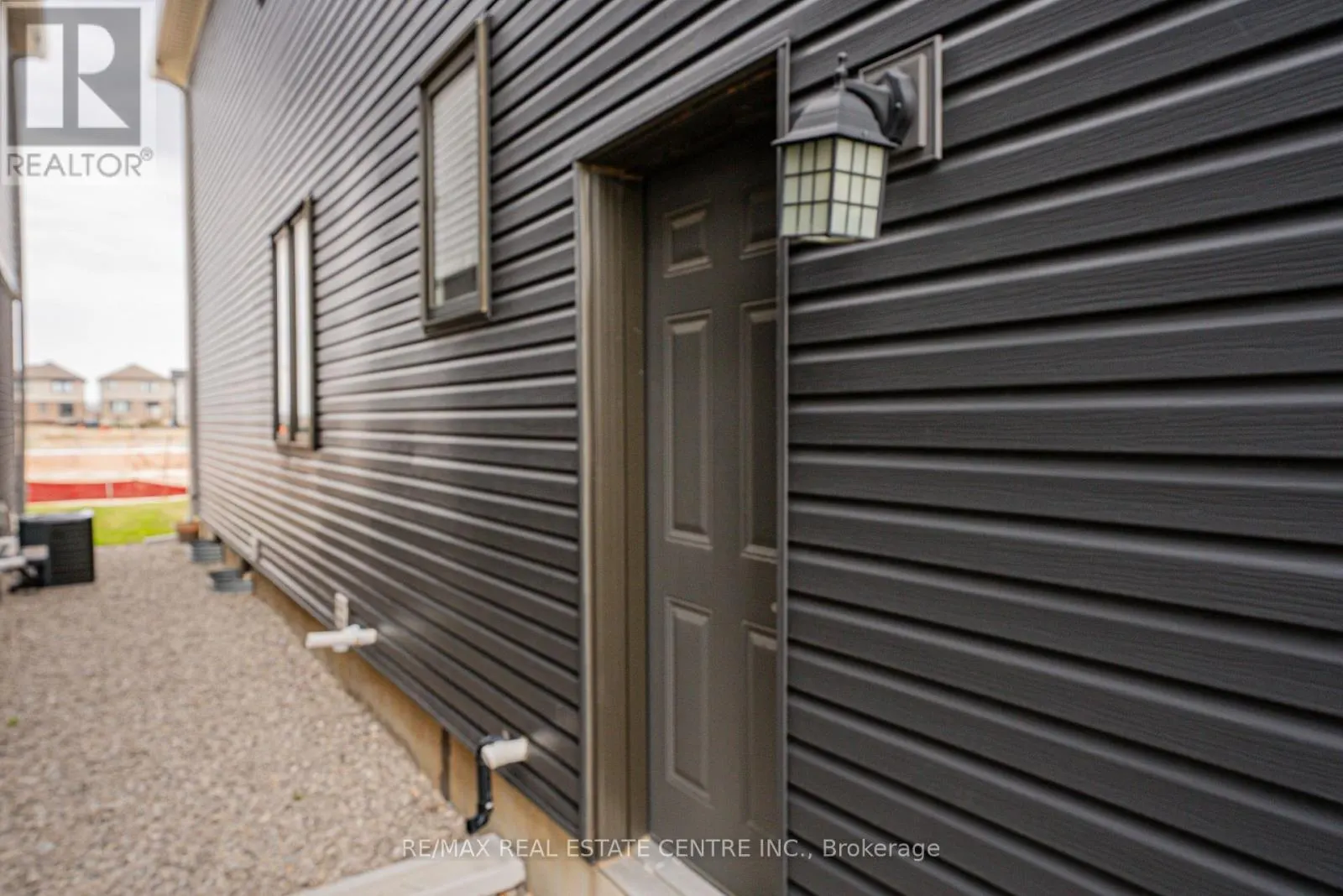 22 OAKTREE DRIVE