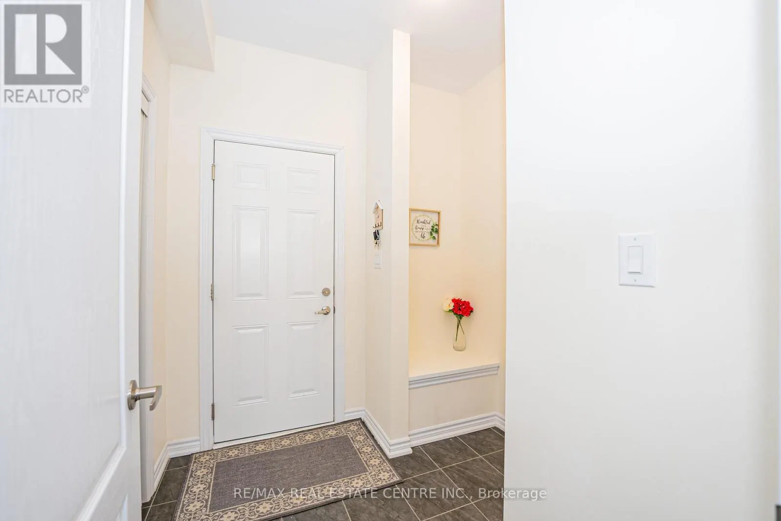 22 OAKTREE DRIVE