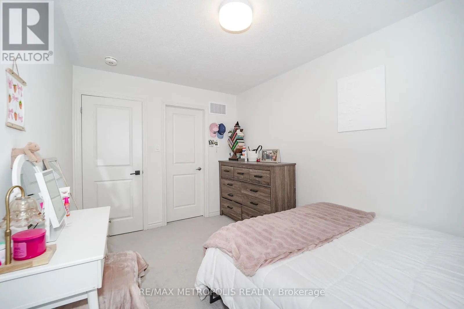 421 TREVOR STREET