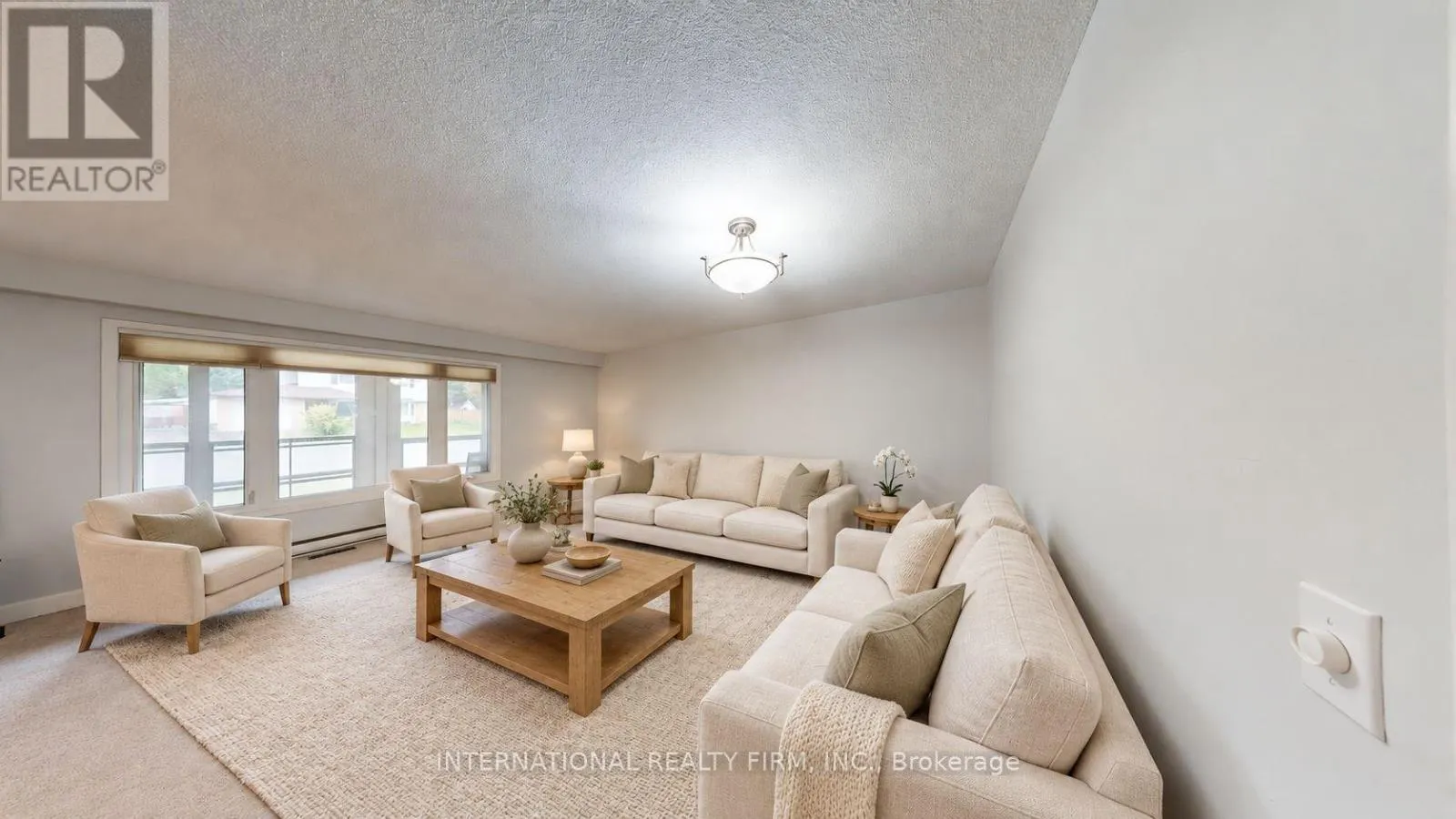 9 VAUGHAN AVENUE