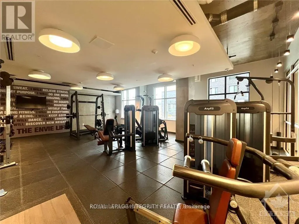 1812 - 105 CHAMPAGNE AVENUE