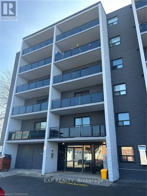 609 - 4422 HURON STREET