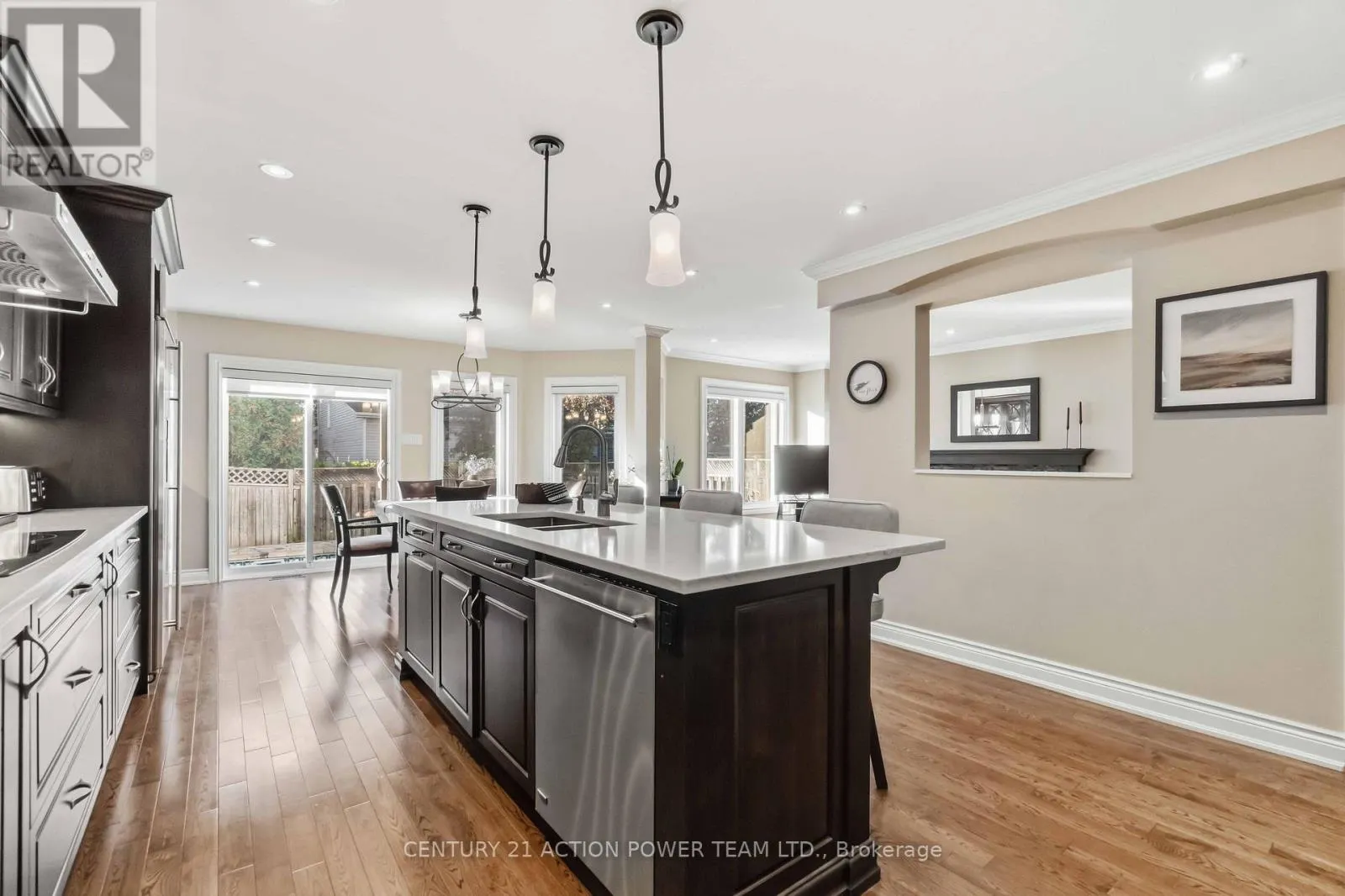 1032 SHEENBORO CRESCENT