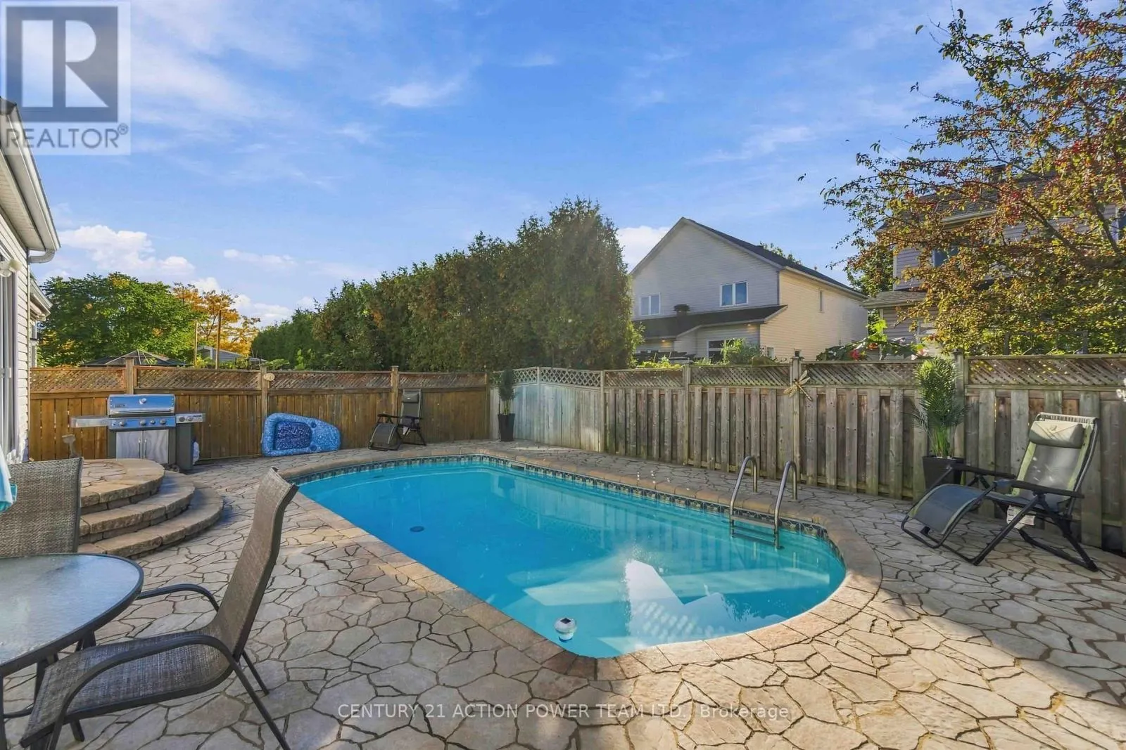 1032 SHEENBORO CRESCENT