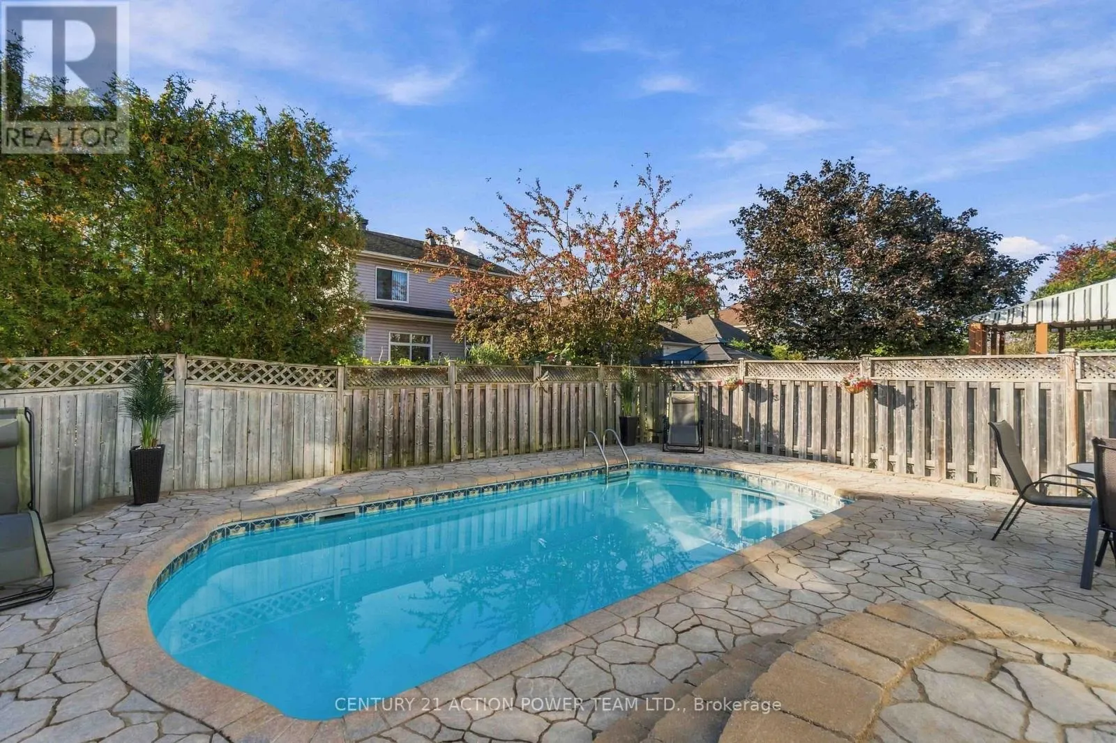 1032 SHEENBORO CRESCENT
