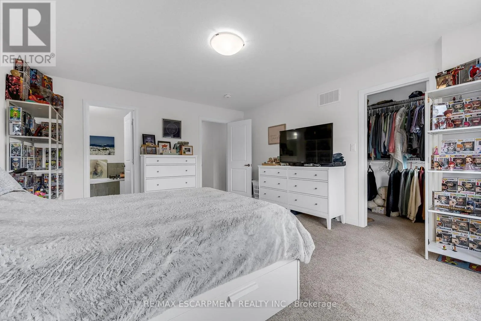 4879 CONNOR DRIVE