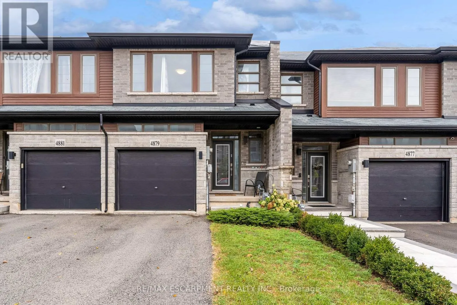 4879 CONNOR DRIVE