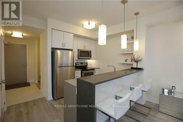 101 - 10 CONCORD PLACE