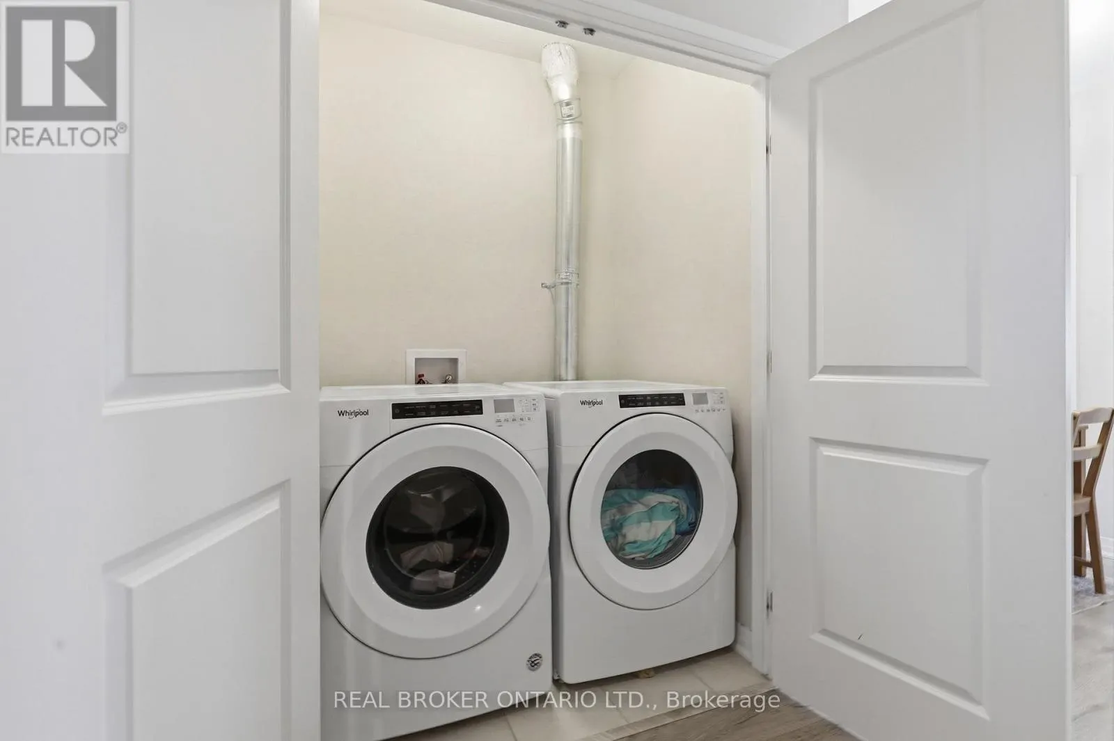 1 G - 155 THOMAS SLEE DRIVE S