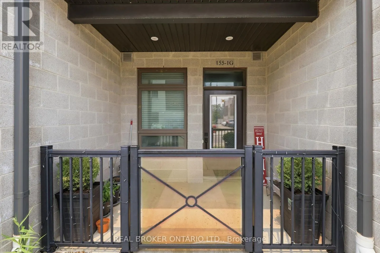 1 G - 155 THOMAS SLEE DRIVE S