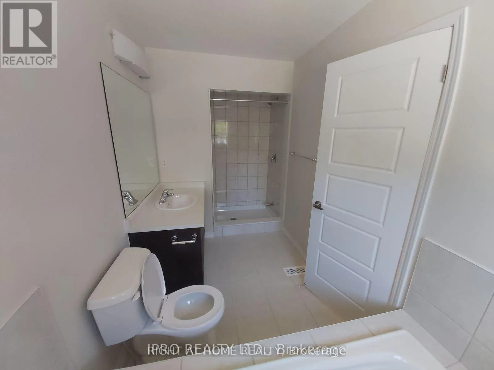 8895 CHICKORY TRAIL