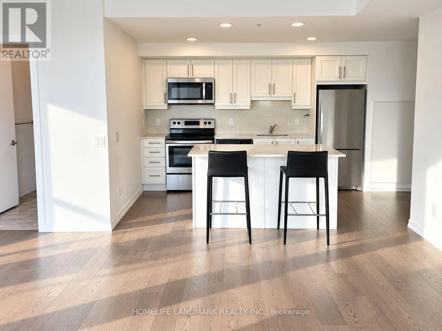 614 - 7711 GREEN VISTA GATE
