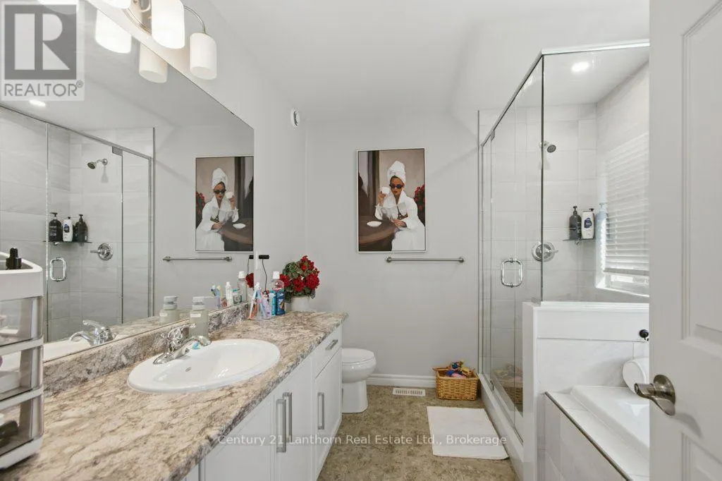 7 COTTONWOOD DRIVE
