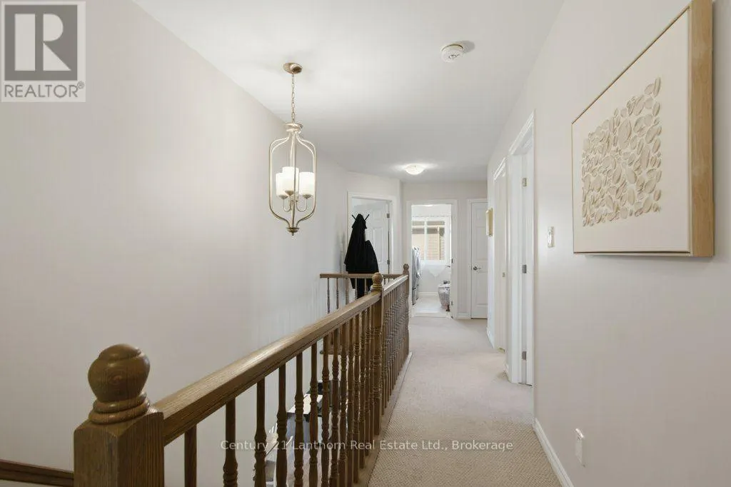 7 COTTONWOOD DRIVE