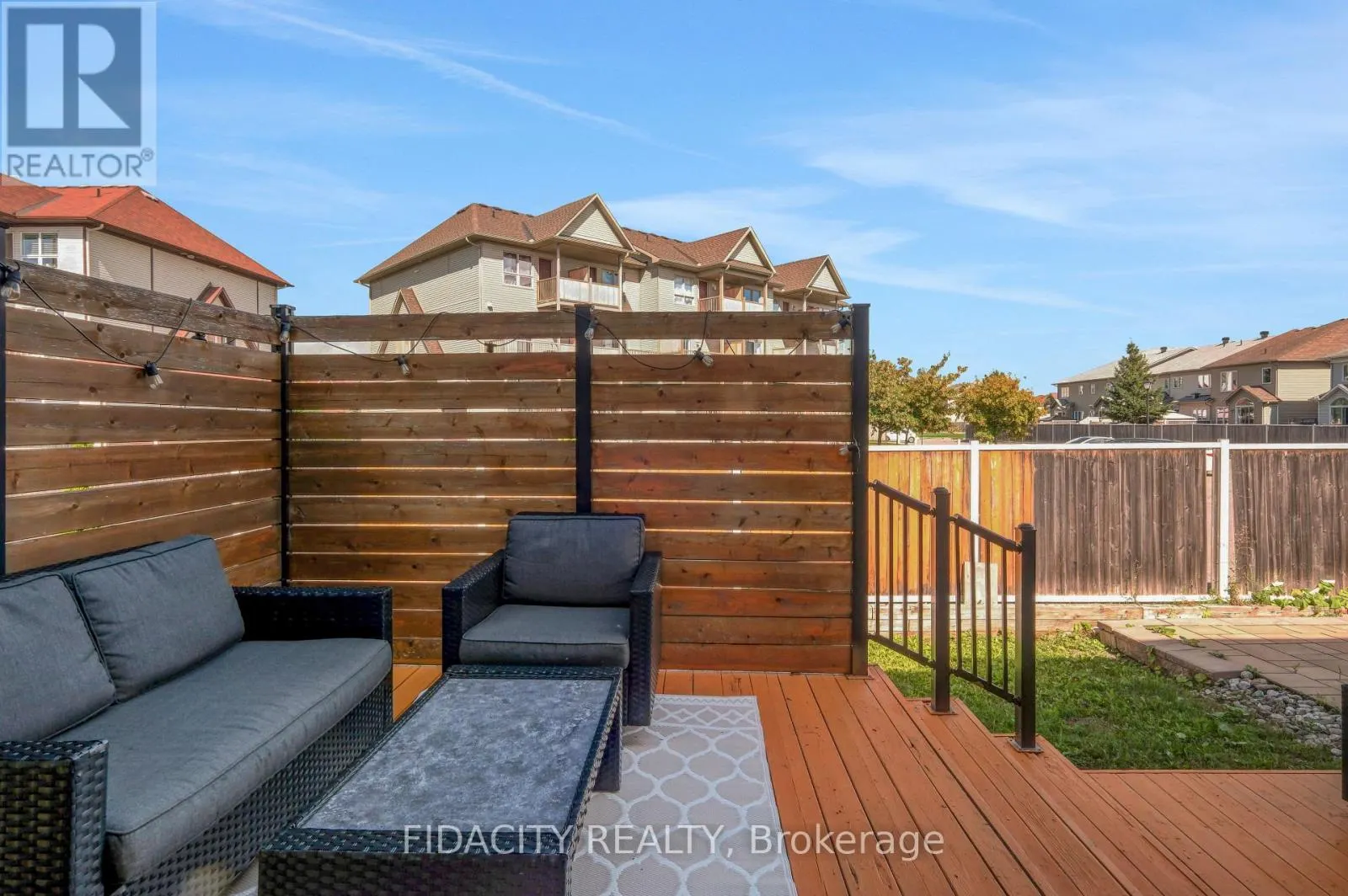 380 GOLDENBROOK WAY