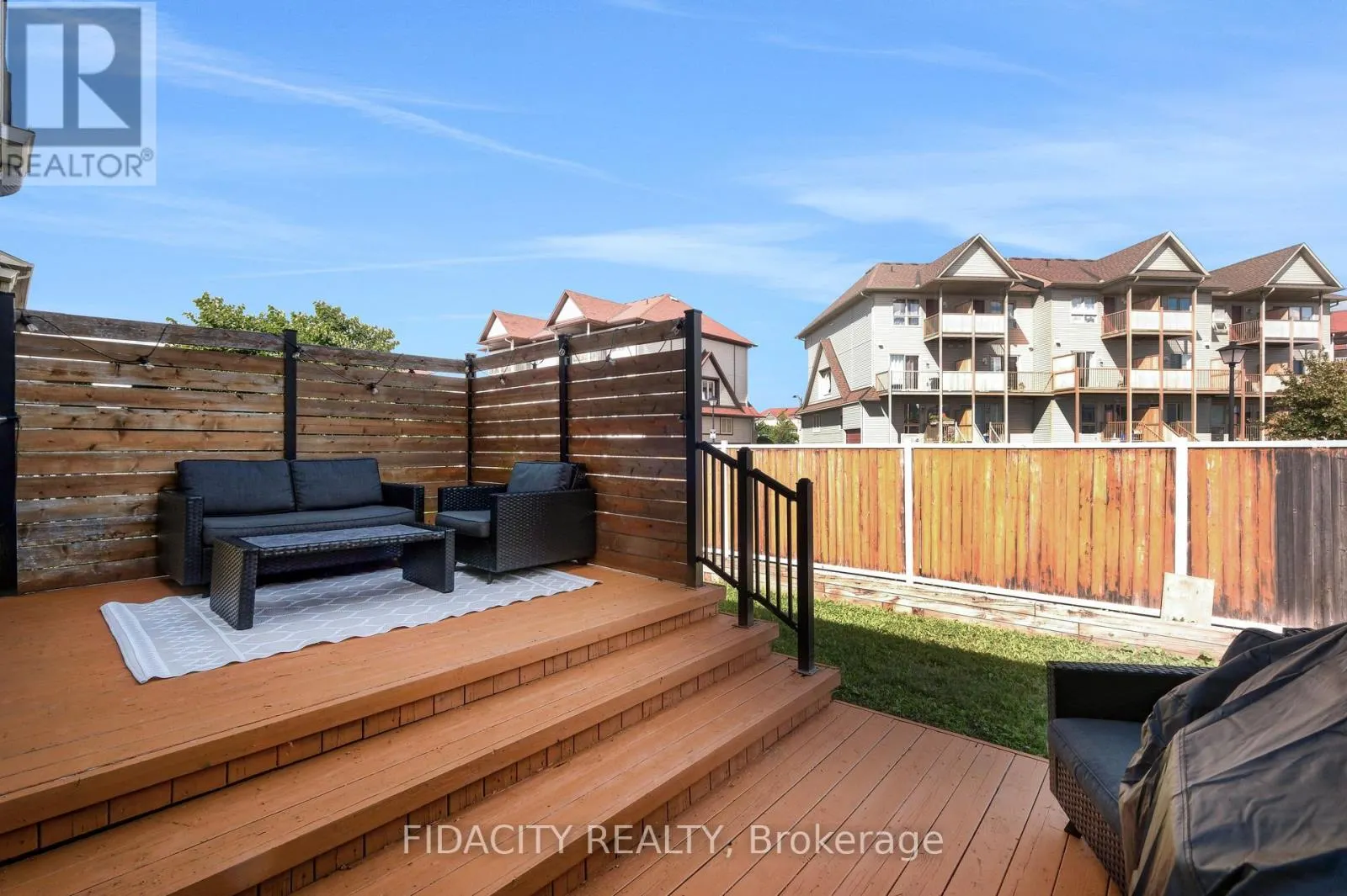 380 GOLDENBROOK WAY