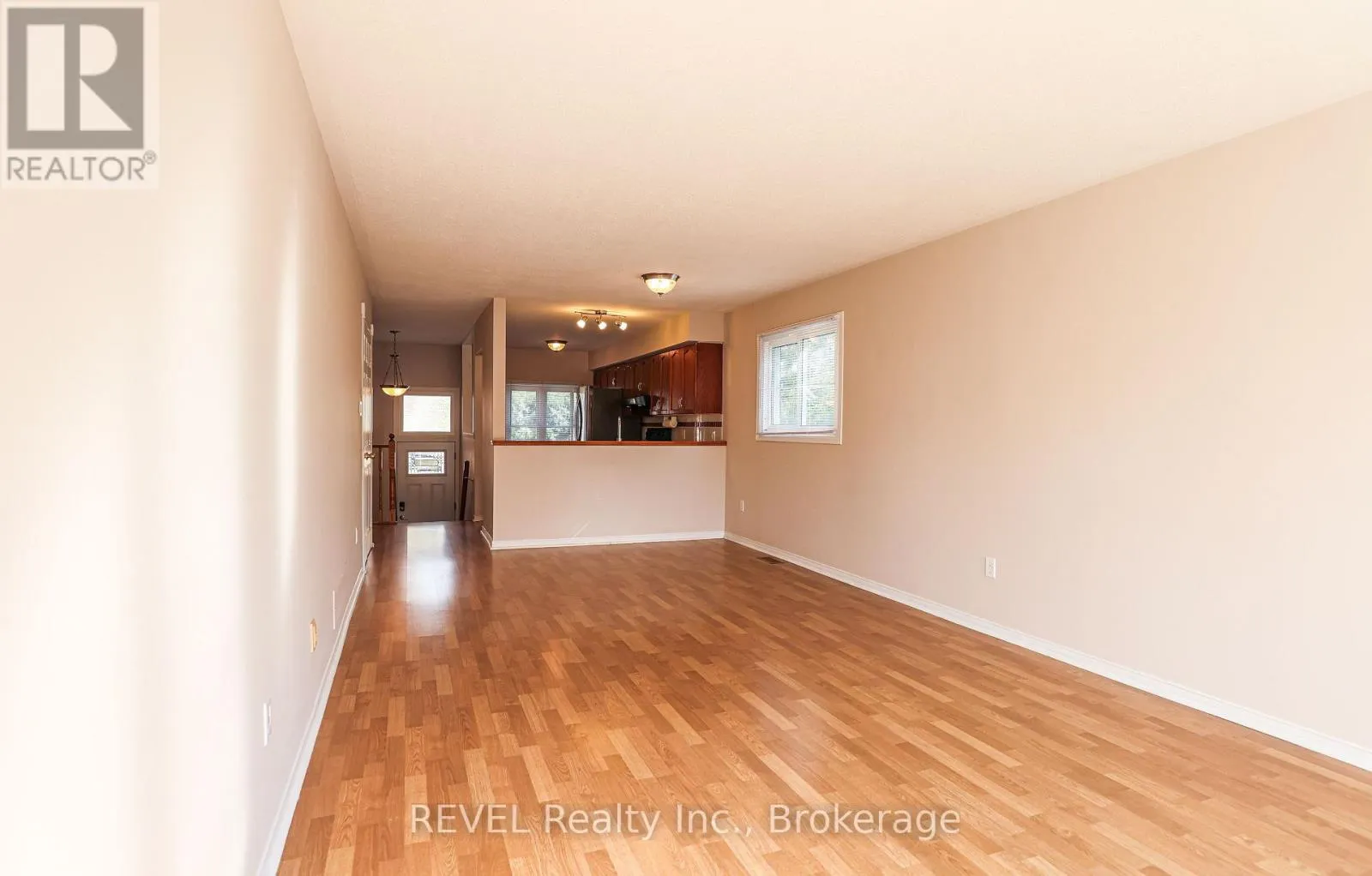 3 JACKSON COURT W