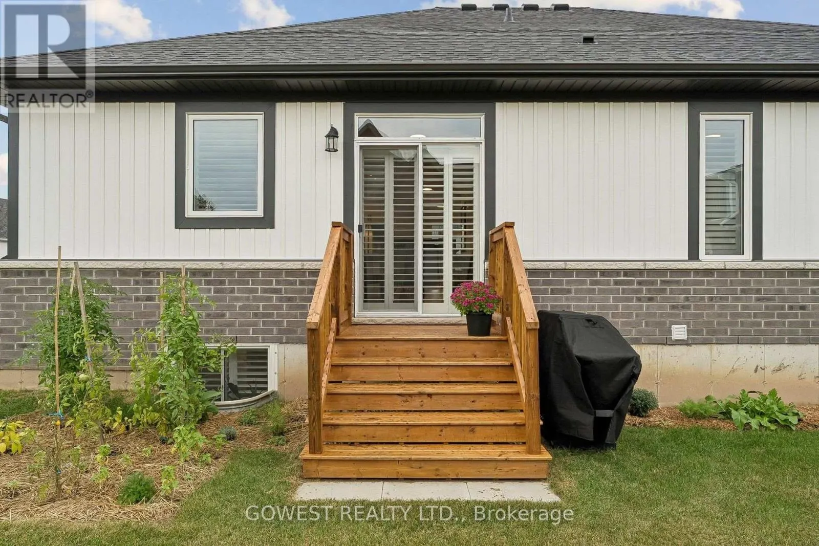 23 - 2797 RED MAPLE AVENUE