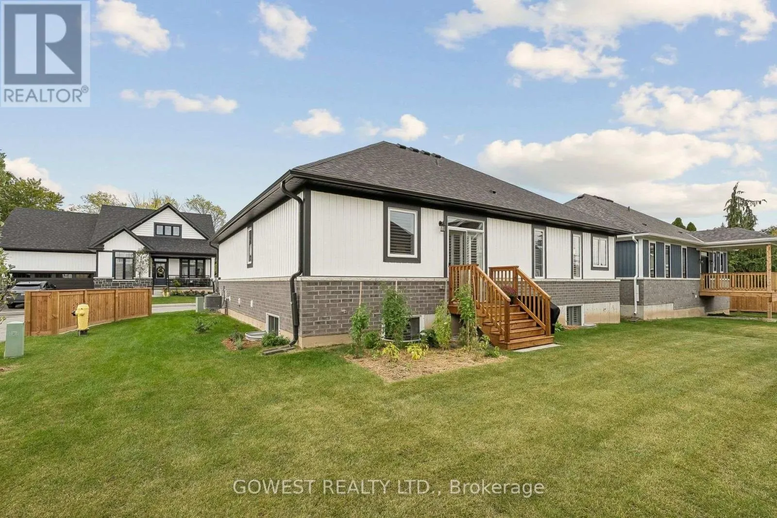 23 - 2797 RED MAPLE AVENUE
