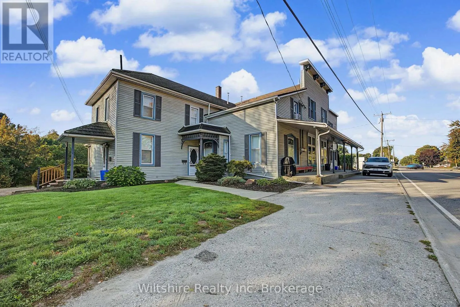 407 MAIN STREET E