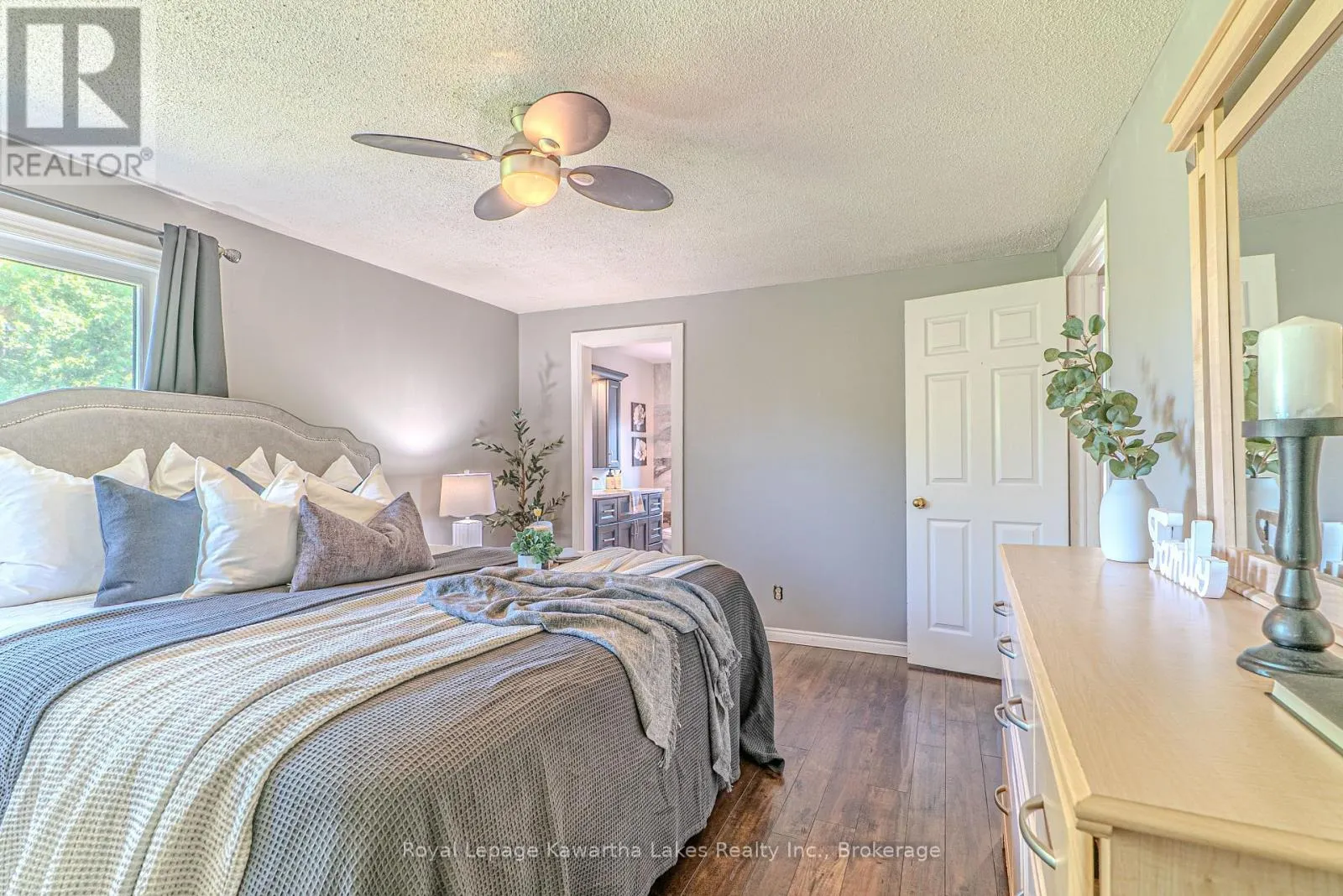 60 SANDERLING CRESCENT