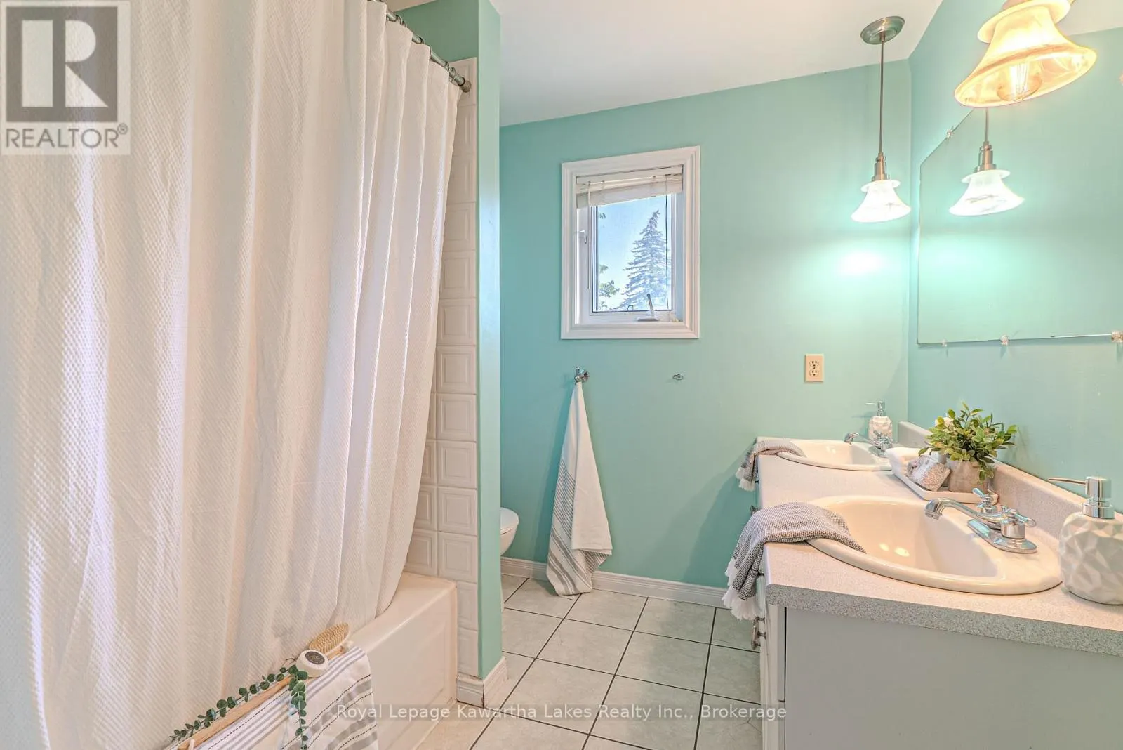 60 SANDERLING CRESCENT