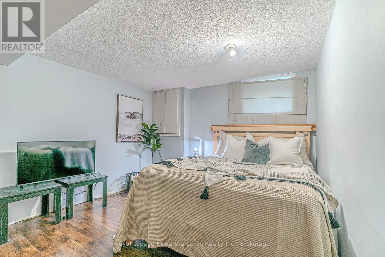 60 SANDERLING CRESCENT